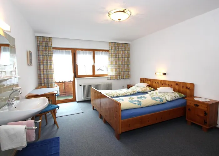 Veronika Semesterbostad *